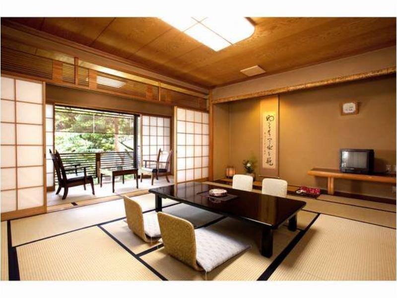 Atami Onsen Yamaki Ryokan Kültér fotó